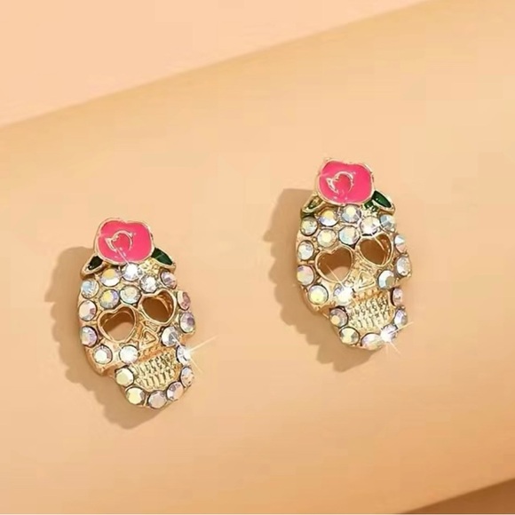 New Rose and Skull Stud Earrings - Picture 2 of 2